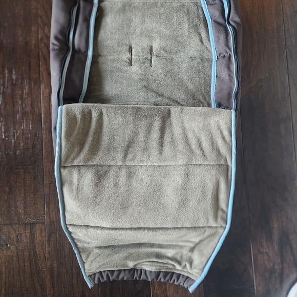 Quinny Footmuff - NWOT - Picture 6 of 7